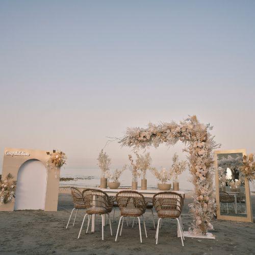Dried floral setup